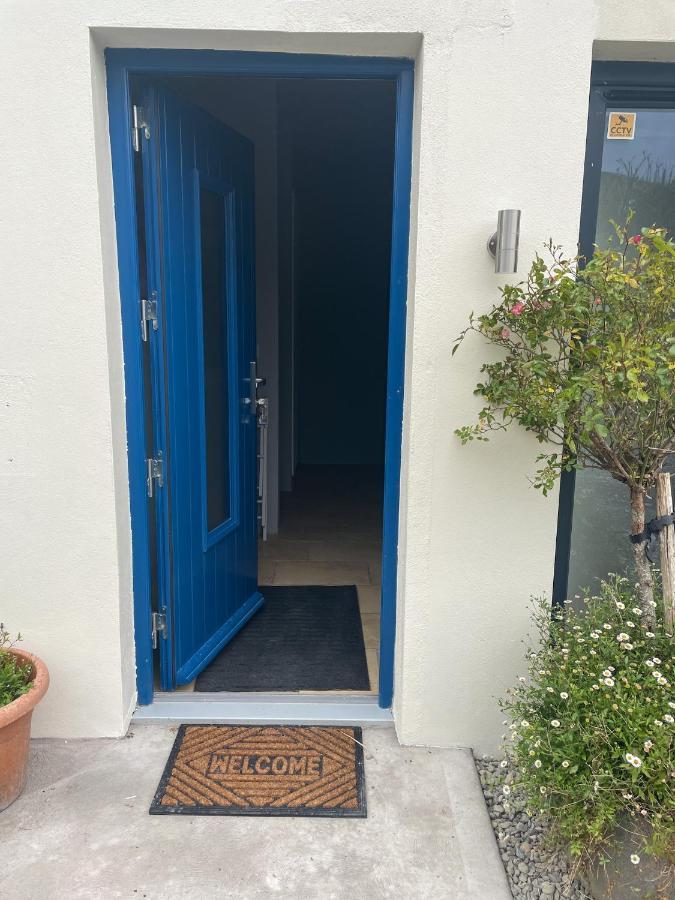 The Blue Door Apartment Cahersiveen Εξωτερικό φωτογραφία