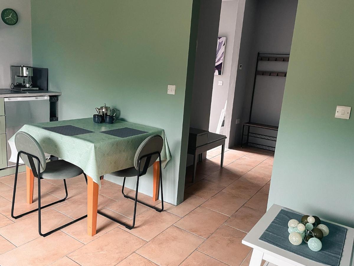 The Blue Door Apartment Cahersiveen Εξωτερικό φωτογραφία