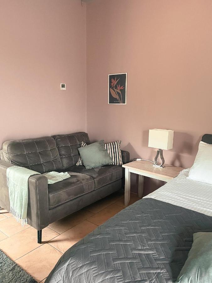 The Blue Door Apartment Cahersiveen Εξωτερικό φωτογραφία